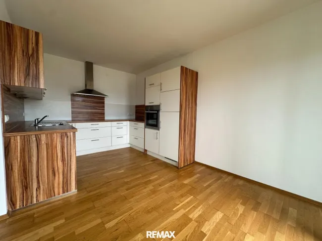Modernes Wohnzimmer (KI Visualisierung)