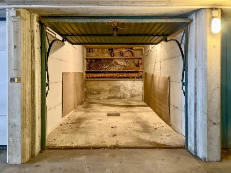 Versperrbare Garagenbox in Amras ab sofort zu mieten