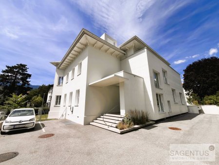 NAHE Innsbruck: Modern-alpine, ca. 150 m² große, klimatisierte Dachgeschosswohnung mit 2 Dachterrassen zu mieten!