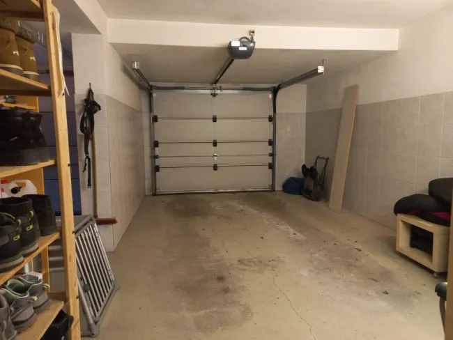 Garage 1
