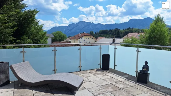 Mondsee - Charmante Dachgeschosswohnung mit Sonnenterrasse - Badeplatz optional! - Titelbild