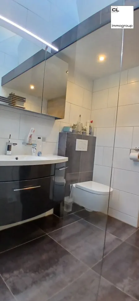 Badezimmer (OG)
