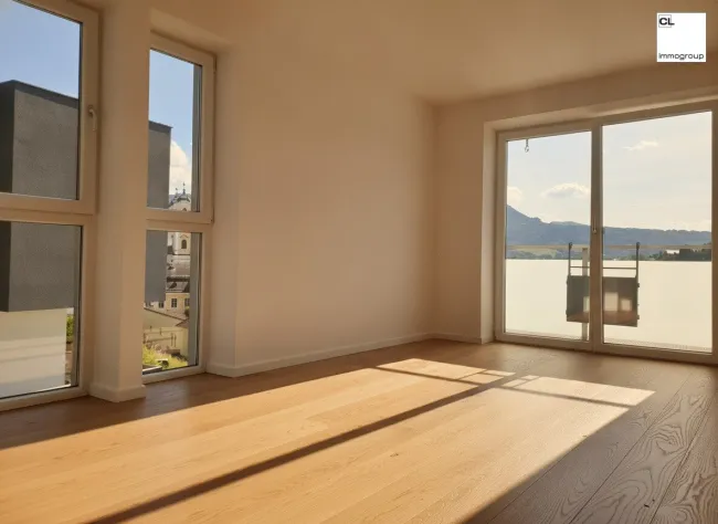 Großzügiges Schlafzimmer