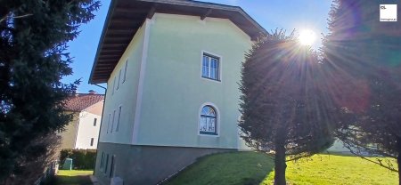 Großzügiges Zweifamilienhaus in Seekirchen am Wallersee - Ihr neues Zuhause mit schönen Ausblicken, großem Garten, Balkon, Doppelgarage und Gartenlaube (c) CL-immogroup, www.CL-immogroup.at