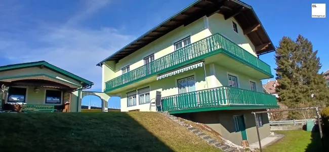 Großzügiges Zweifamilienhaus in Seekirchen am Wallersee - Ihr neues Zuhause mit schönen Ausblicken, großem Garten, Balkon, Doppelgarage und Gartenlaube (c) CL-immogroup, www.CL-immogroup.at
