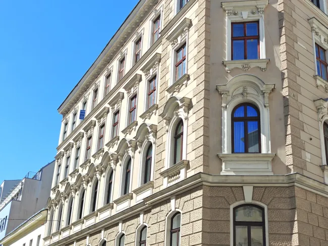 Nähe Währinger Park: Herrliche Wohnlage + Top Zustand + 8 Min. zur U6 + Charmante Details + Ruhige Seitengasse + Sonnige Ost-West-Ausrichtung - Titelbild