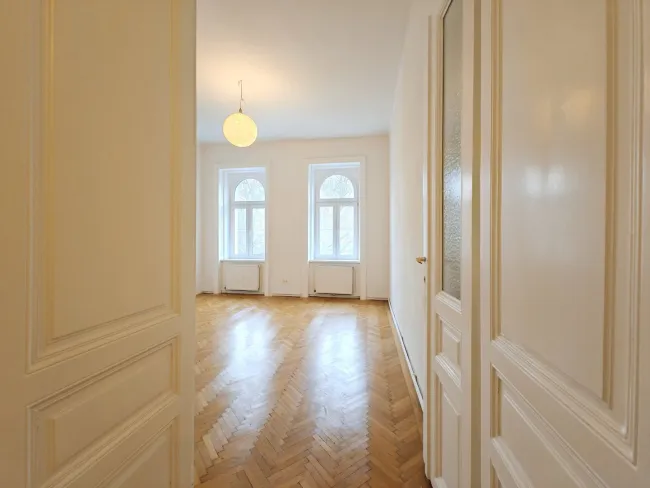 (Reserviert) Einsiedlerpark: Herrliche Eckwohnung + Grünblick + Nachmittagssonne + 650m zur U4 + Altwien-Elemente - Bild