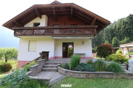 Großzügiges 6-Zimmer-Einfamilienhaus mit Garten, Terrasse & Garage in Treffen, Kärnten!