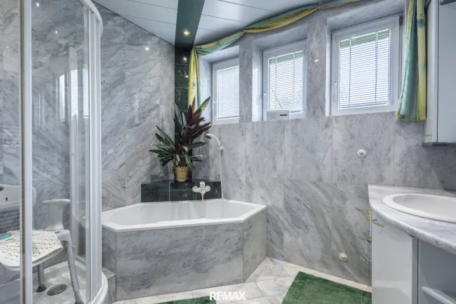 Badezimmer OG