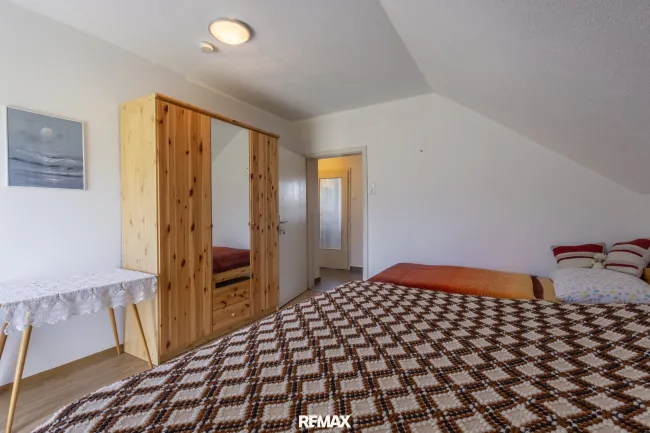 Zimmer 2 OG
