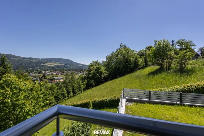 Balkon Aussicht auf St. Jakob im Rosental