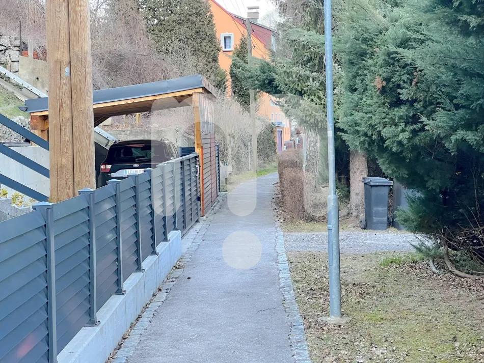 Baugrund für Einfamilien- oder Doppelhaus: 659m² in 3160 Traisen, Altbestand bereits entfernt, alle Anschlüsse - Bild