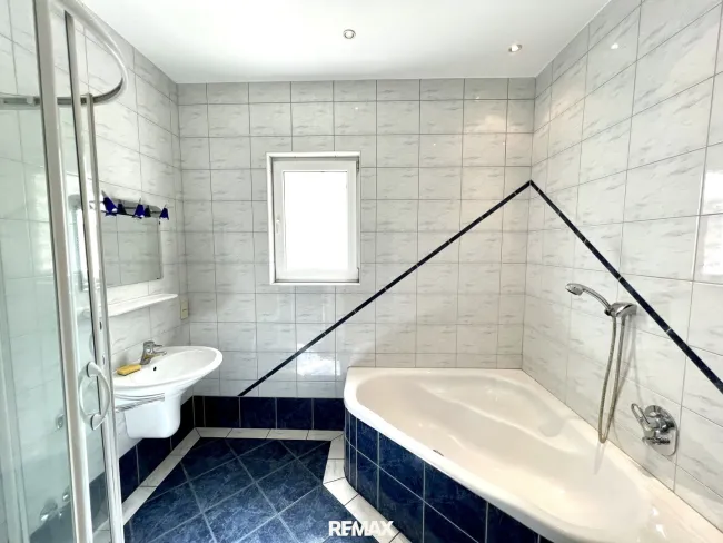 Badezimmer TOP 1