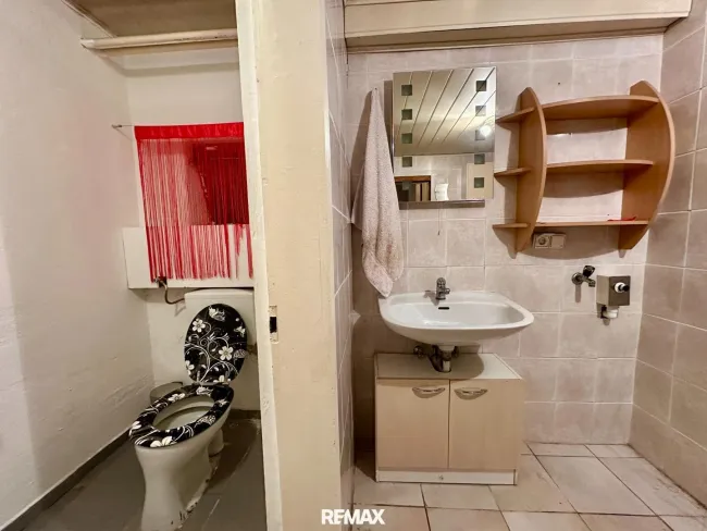 Bad und WC UG
