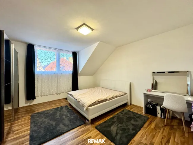 Wohnung 6 Zimmer 1