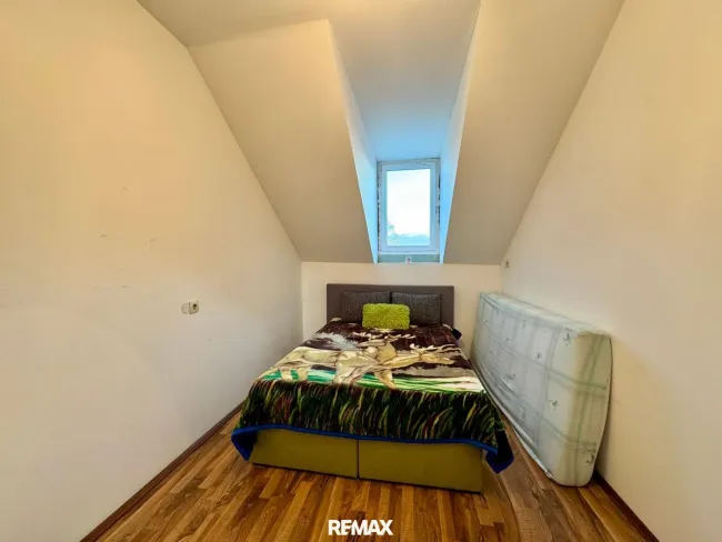 Wohnung 6 Zimmer 2