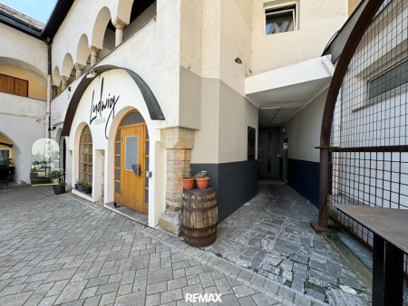 Ansicht Pub und Bar