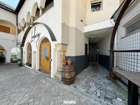 Ansicht Pub und Bar