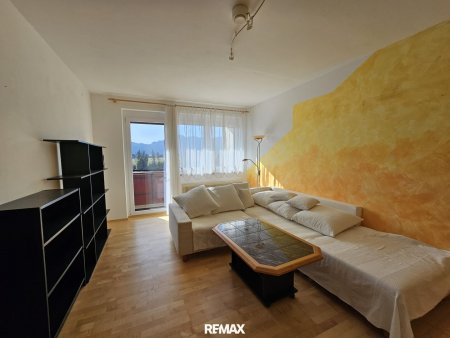 Helle 2-Zimmer-Wohnung mit Loggia und herrlicher Aussicht