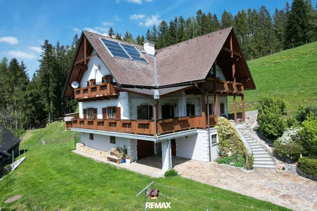 Außenansicht Haupthaus