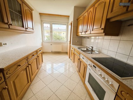 Großzügige und gepflegte 4-Zimmer-Wohnung mit Loggia in Hartberg