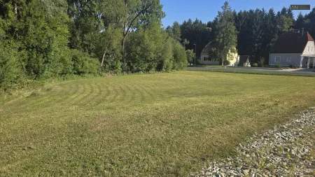 Exklusives, ebenes Baugrundstück mit ca. 1.375 m² – Raum für Visionen und Lebensqualität