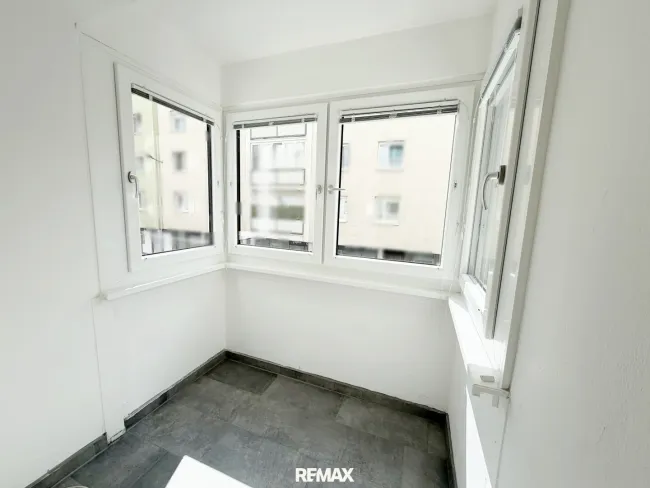 Geräumige 4 Zi. Wohnung im Zentrum von Wels - Bild