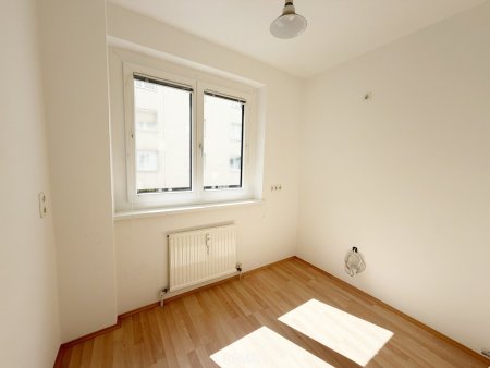 Geräumige 4 Zi. Wohnung im Zentrum von Wels