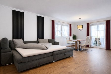 2-Zimmer-Wohnung in unverbaubarer Sonnenlage von Hippach – kompakt, hell, flexibel nutzbar