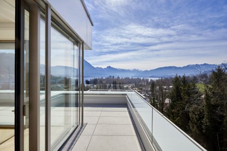 Panorama Royale - Ein grenzenloser Seeblick in Gmundens exklusiver Villengegend - Provisionsfrei!