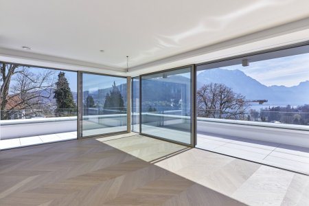 Panorama Royale - Ein grenzenloser Seeblick in Gmundens exklusiver Villengegend - Provisionsfrei!
