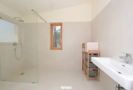 Badezimmer 1