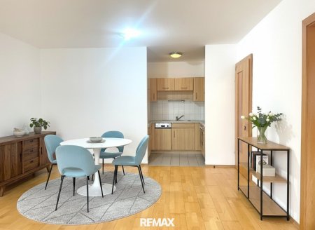 Top Anbindung, helle 2-Zimmer-Wohnung mit idealem Grundriss