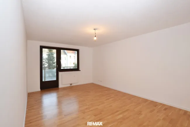 Wohnzimmer (virtuell eingerichtet)