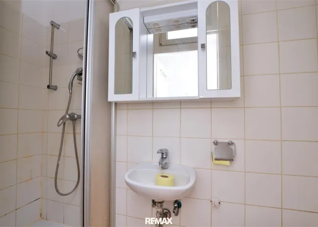 Badezimmer 2