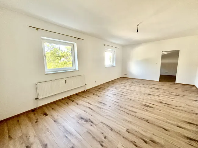 Komplett neu sanierte Wohnung mit Garten & Carport in Parndorf – Erstbezug nach Sanierung - Titelbild