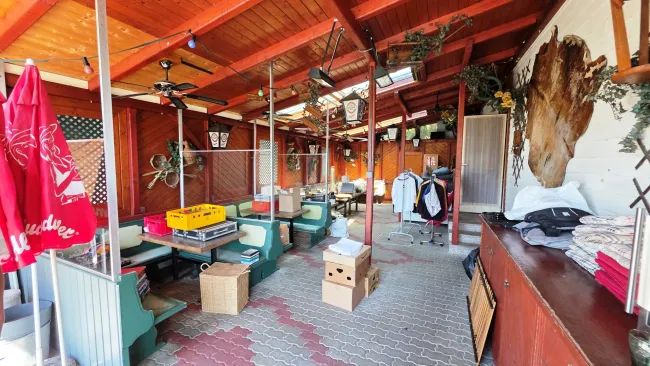 Tolles Neuwertiges Wohn-Geschäfts-Haus inkl. Cafe-Restaurant-Geschäftshaus in einem Top Zustand - Bild