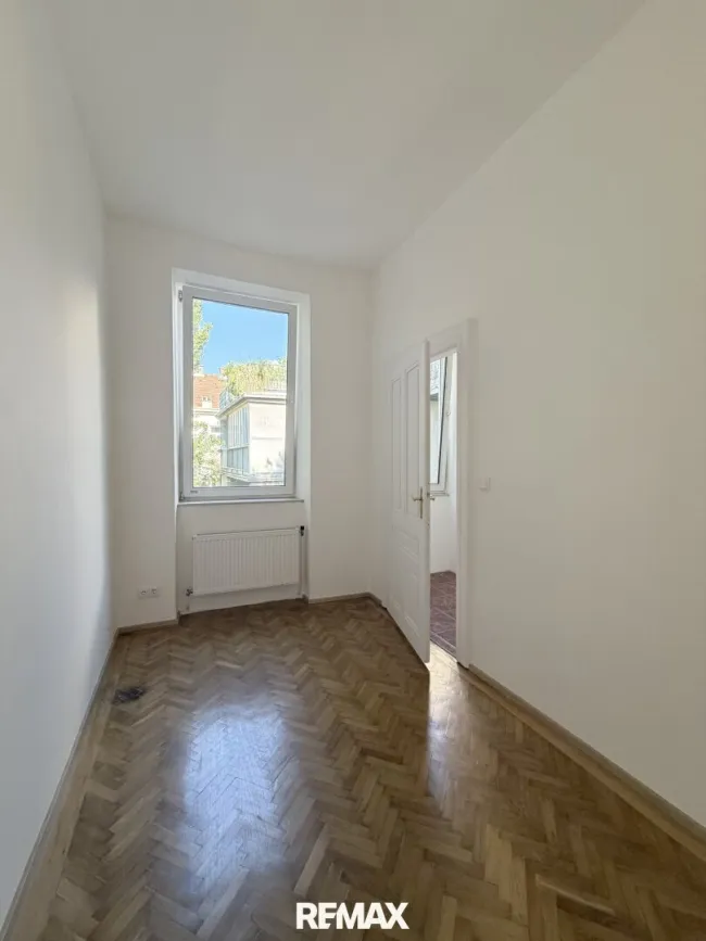 Helle 3-Zimmer-Altbauwohnung - Bild