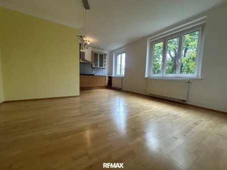 Helle 3-Zimmer-Eigentumswohnung mit Lift – Nähe Yppenplatz & Ottakringer Brauerei