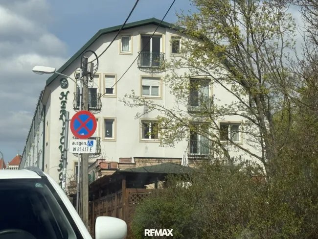 *** Ehemaliger Herviciushof – vielseitige Wohn- und Zimmervermietung mit Terrassen, Frühstücksbereich und starker Infrastruktur in 1120 Wien *** - Bild
