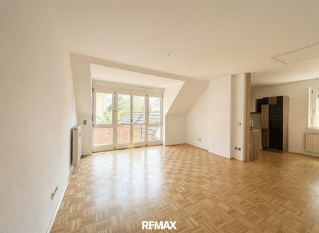 *** Charmante Wohnung in Peggau: Balkon, Gemeinschaftsgarten & Carport inklusive ***