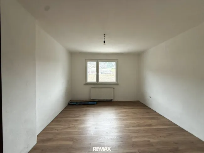 *** Lichtdurchflutete 89,89 m² Wohnung in Mürzzuschlag – Wohnen mit Blick auf die Mürz *** - Bild