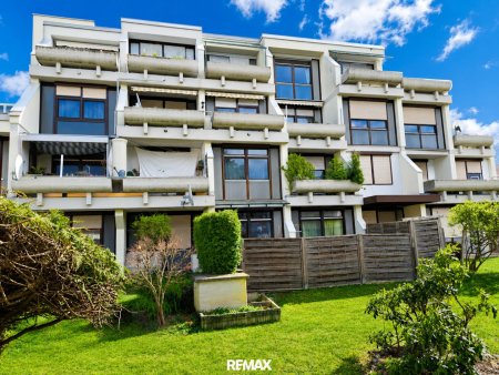 Helle 3-Zimmer-Wohnung mit großer West-Terrasse und hochwertiger Ausstattung in ruhiger Lage
