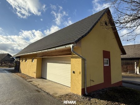 *** Top kernsaniertes 439m² Zinshaus mit Nebengebäude in Kindberg – 4 Einheiten incl. Carports, voll vermietet, starke Renditechance! ***