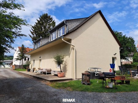 Großzügiges saniertes Wohnhaus, teilbar in 2 Einheiten
