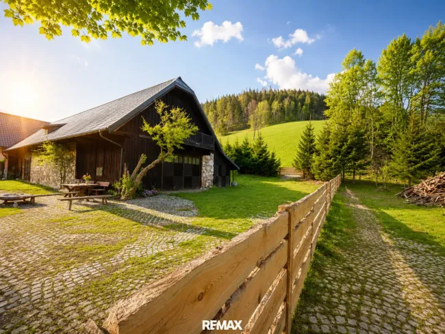 Ein Platz für Visionen – Naturverbundene Liegenschaft mit Ausbau- und Neubauoptionen - Bild