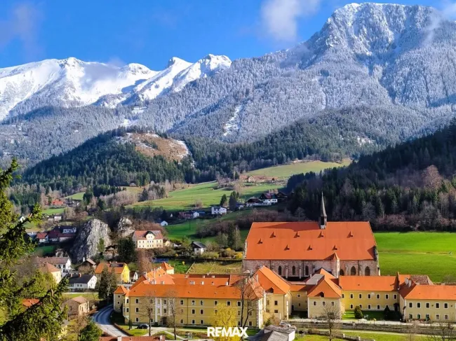 16 Stift Neuberg