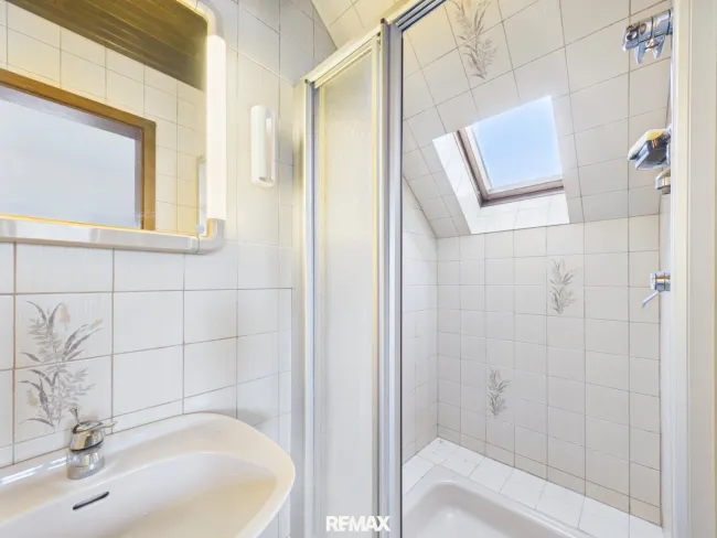 2. Dusche