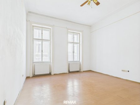 Schnäppchen: 3-Zimmer-Altbauwhg. in sanierungsbedürftigem Zustand im 9. Bezirk
