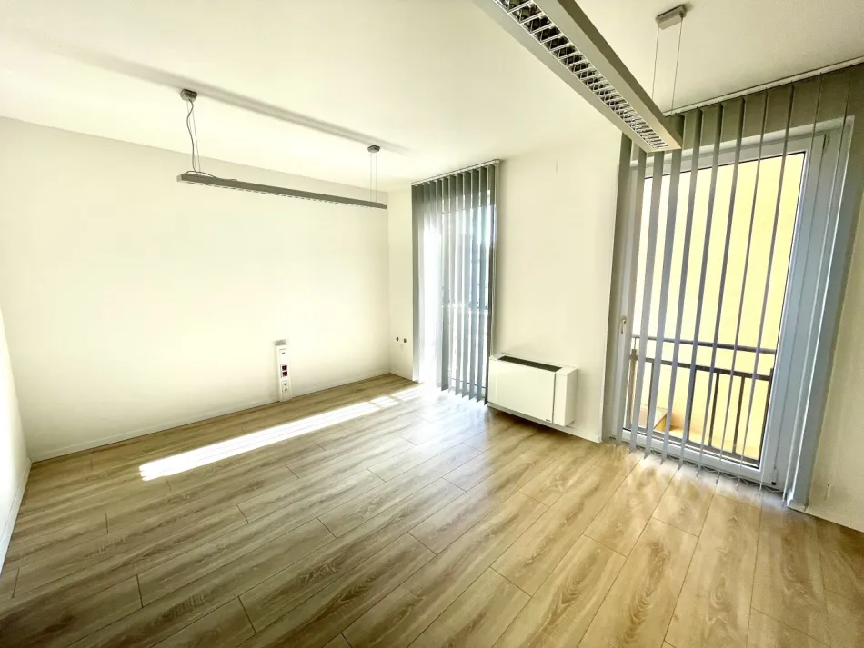 Neuwertiges Büro in Zentrumslage in Neusiedl am See - Bild